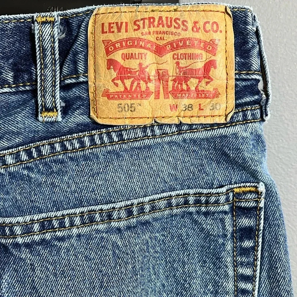 Levis jeans 505 straight leg Size 38X 30